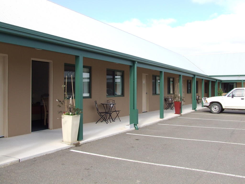 The Bakehouse Motel Goulburn Esterno foto