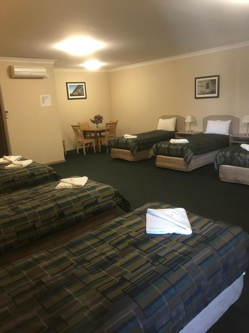The Bakehouse Motel Goulburn Esterno foto