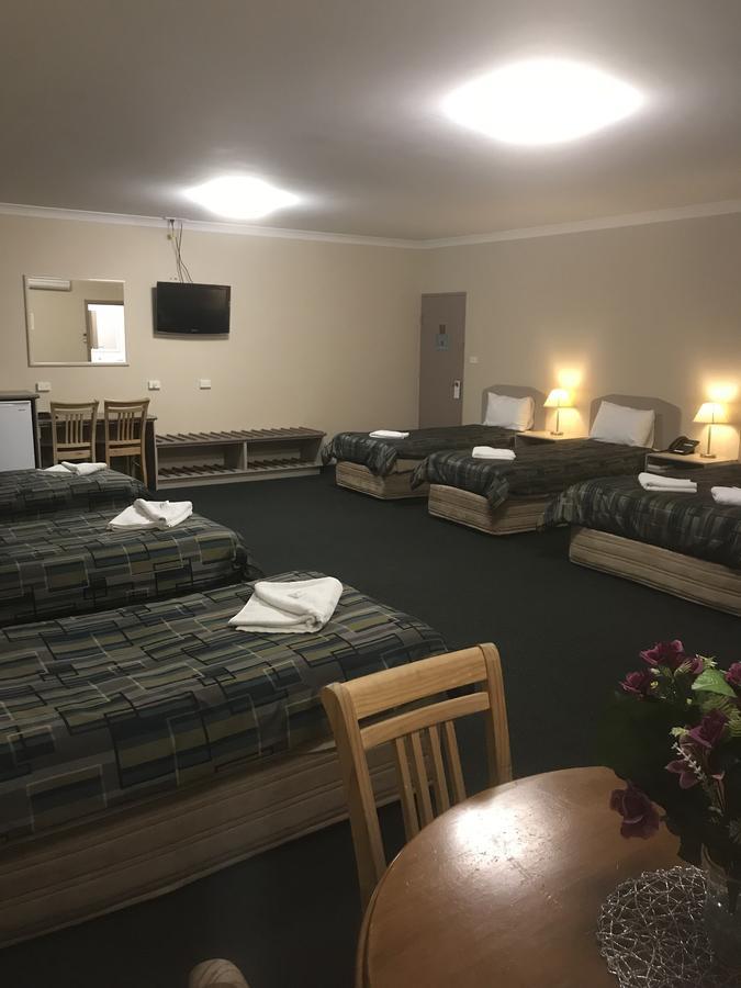 The Bakehouse Motel Goulburn Esterno foto
